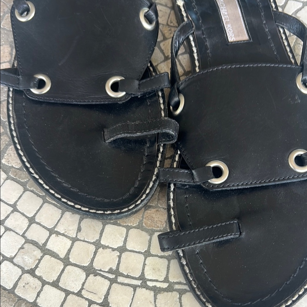 Michael Kors Black leather  Sandals with Sleek Design - Picture 3 of 13